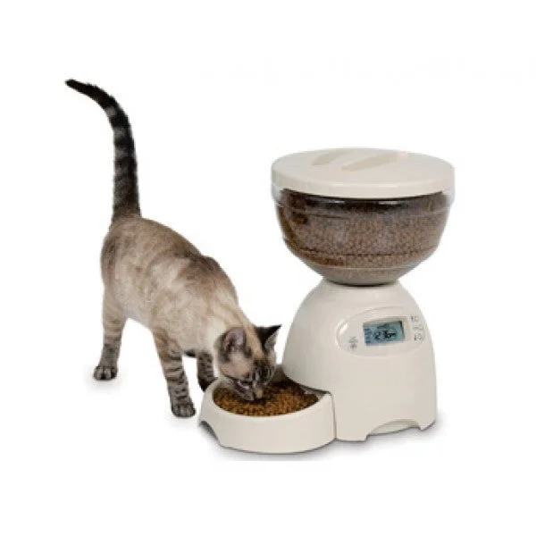 Petmate Programmable Portion Right food Dispenser