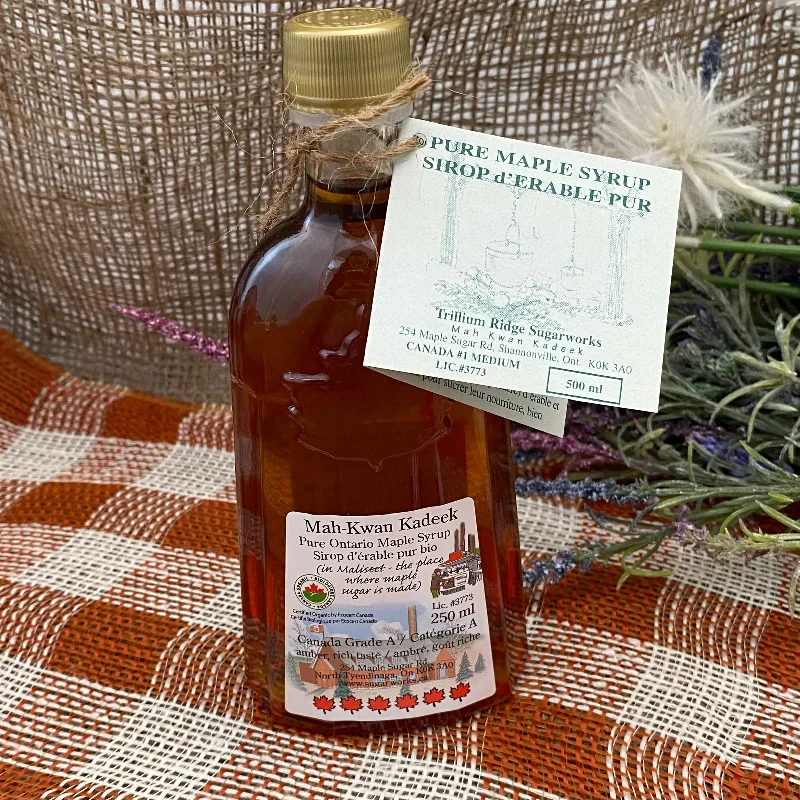 Mah-Kwan Kadeek Pure Ontario Maple Syrup